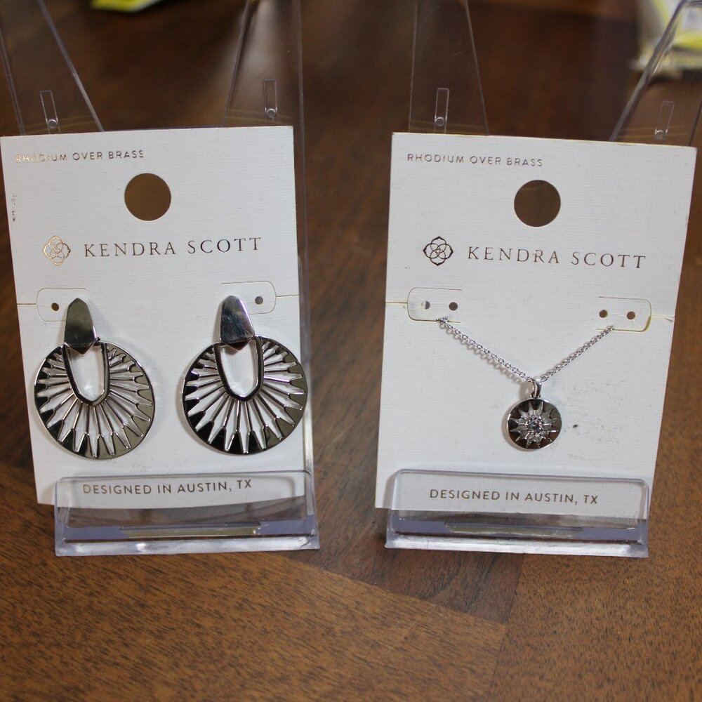 Kendra Scott Necklace and Earrings Jewelry Set NWT